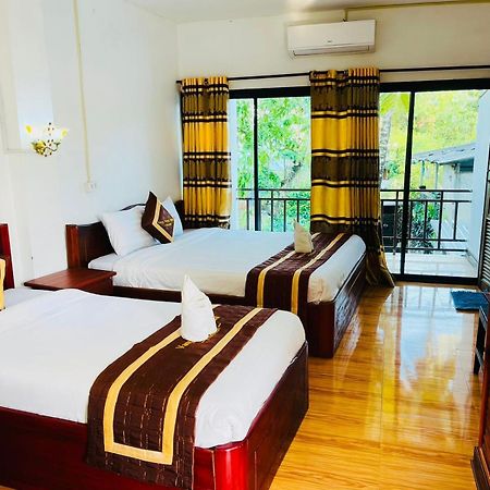Alisona Hostel Vang Vieng Eksteriør billede