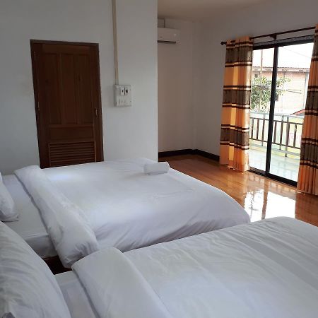 Alisona Hostel Vang Vieng Eksteriør billede